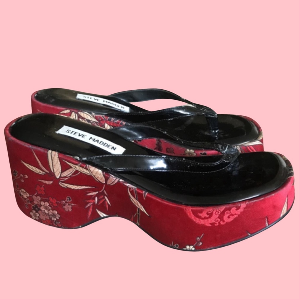 Vintage Steve Madden Platform Sandals